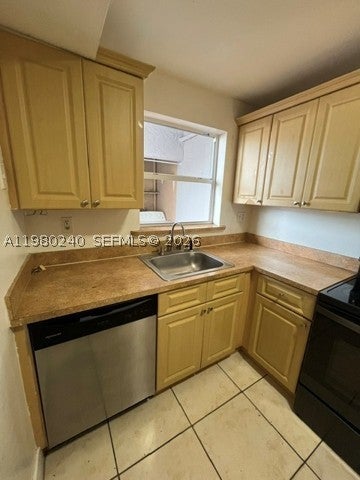4331 W 11th Ln 65, Hialeah FL 33012