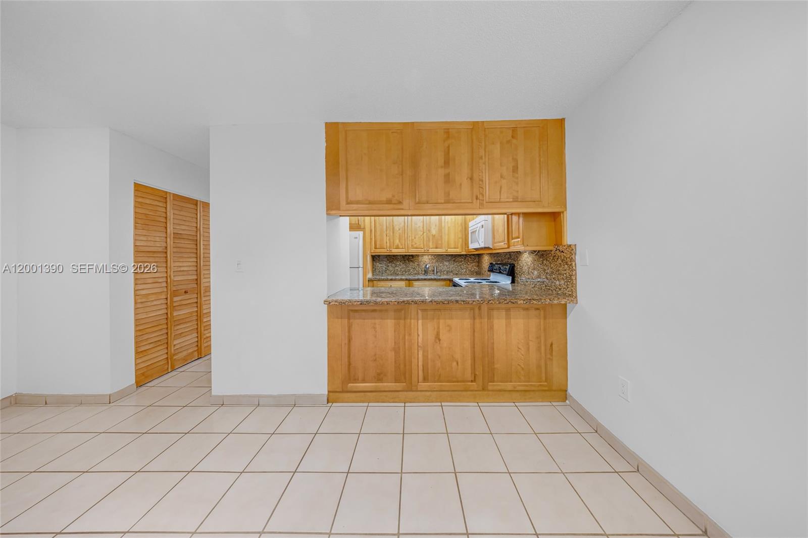 SWEETWATER HILLS - Residential Lease