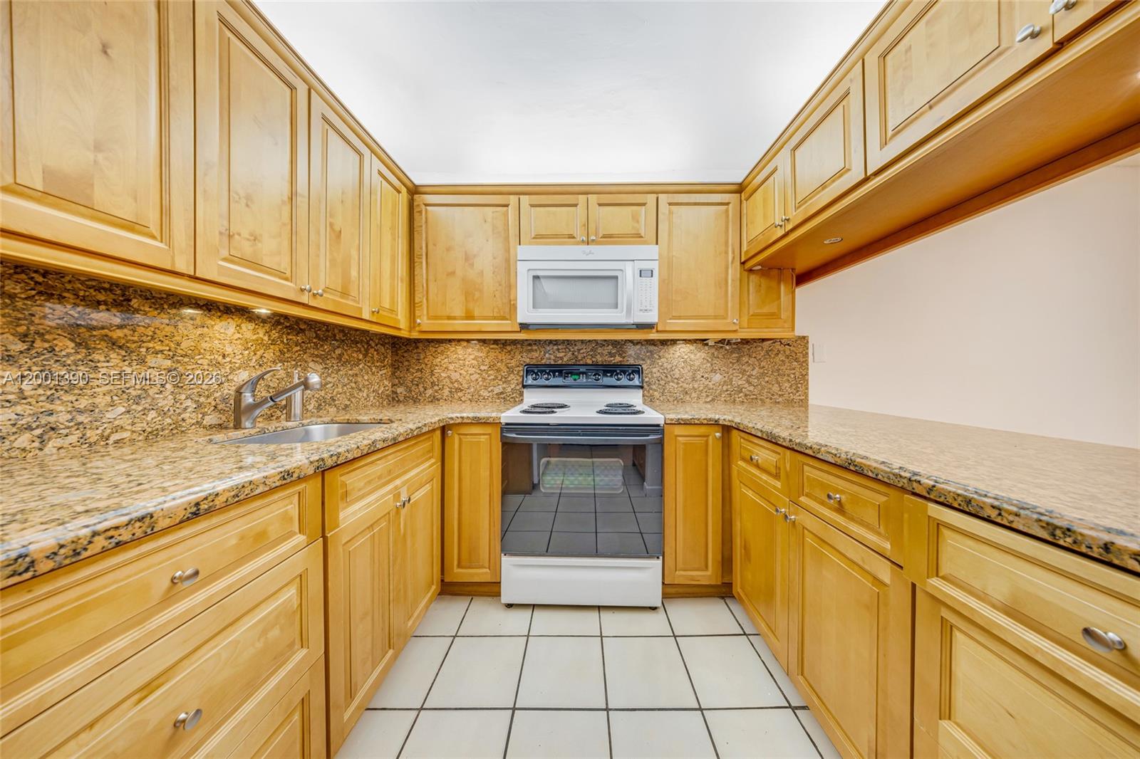 SWEETWATER HILLS - Residential Lease