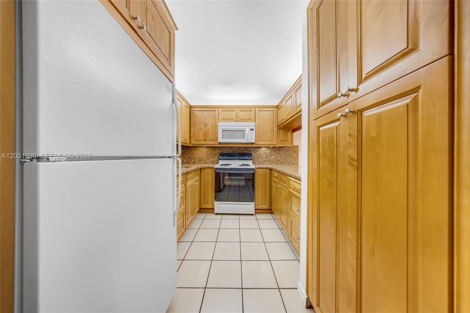 SWEETWATER HILLS - Residential Lease