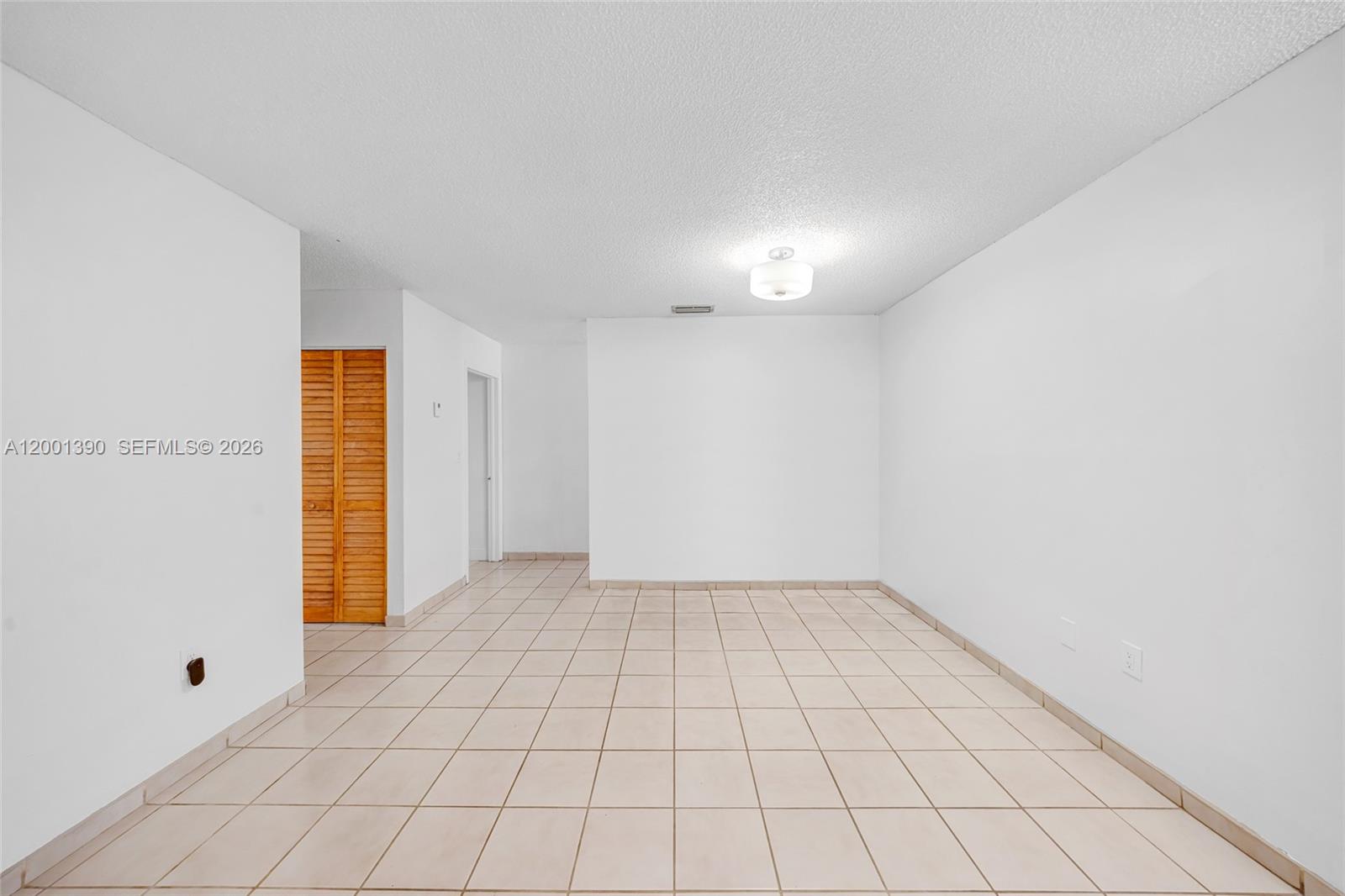 SWEETWATER HILLS - Residential Lease