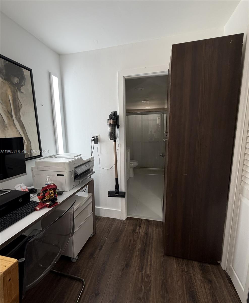 EDEN ISLES CONDO NO 6 - Residential