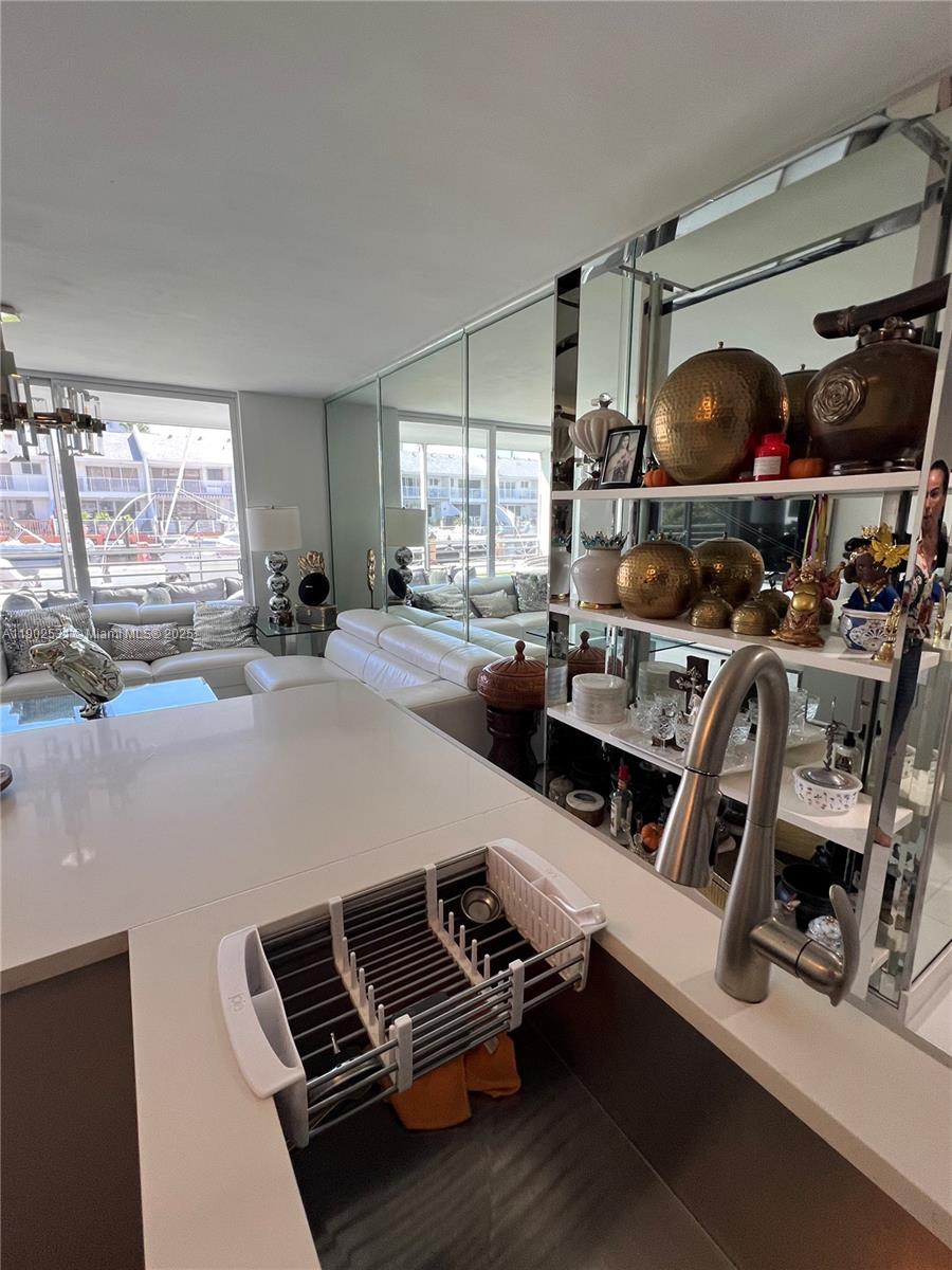 EDEN ISLES CONDO NO 6 - Residential