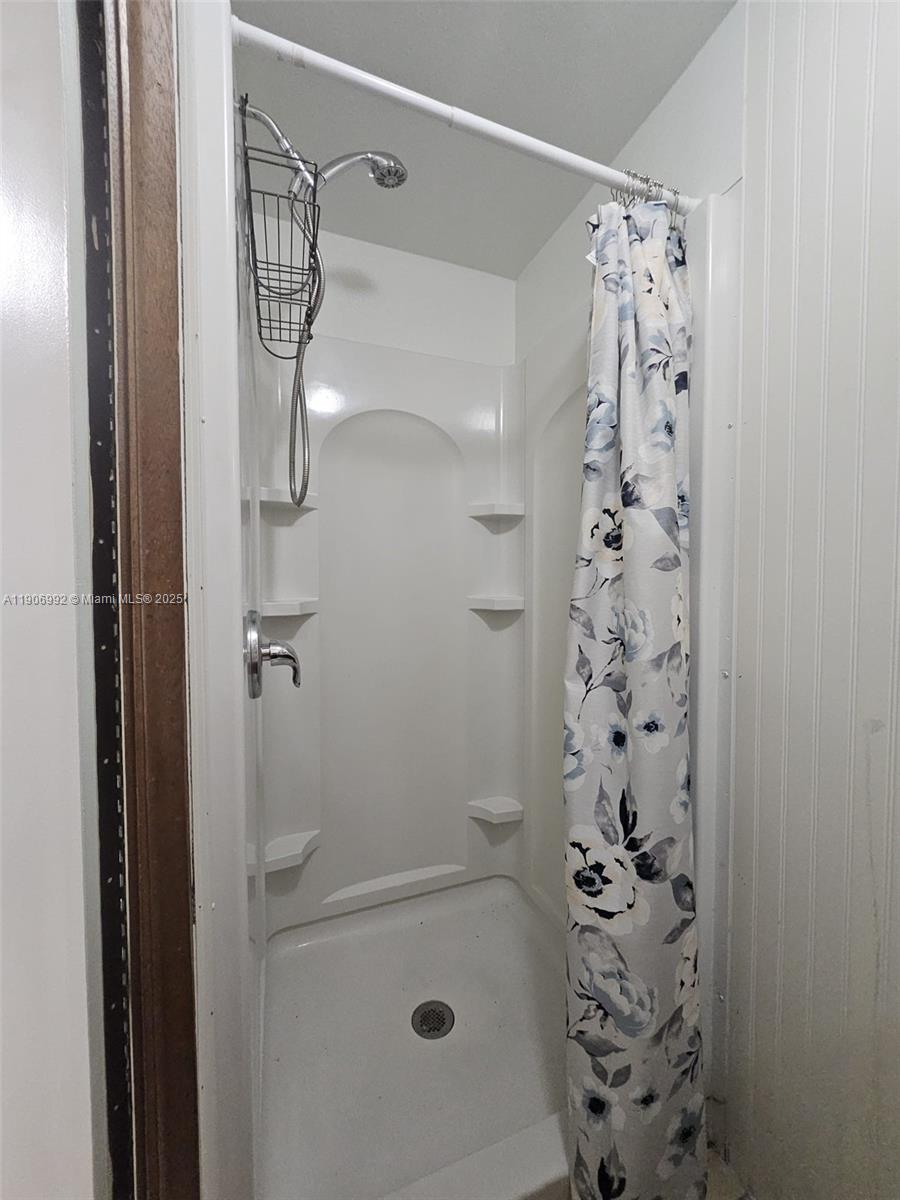 ESTATES OF FORT LAUDERDALE - Residential