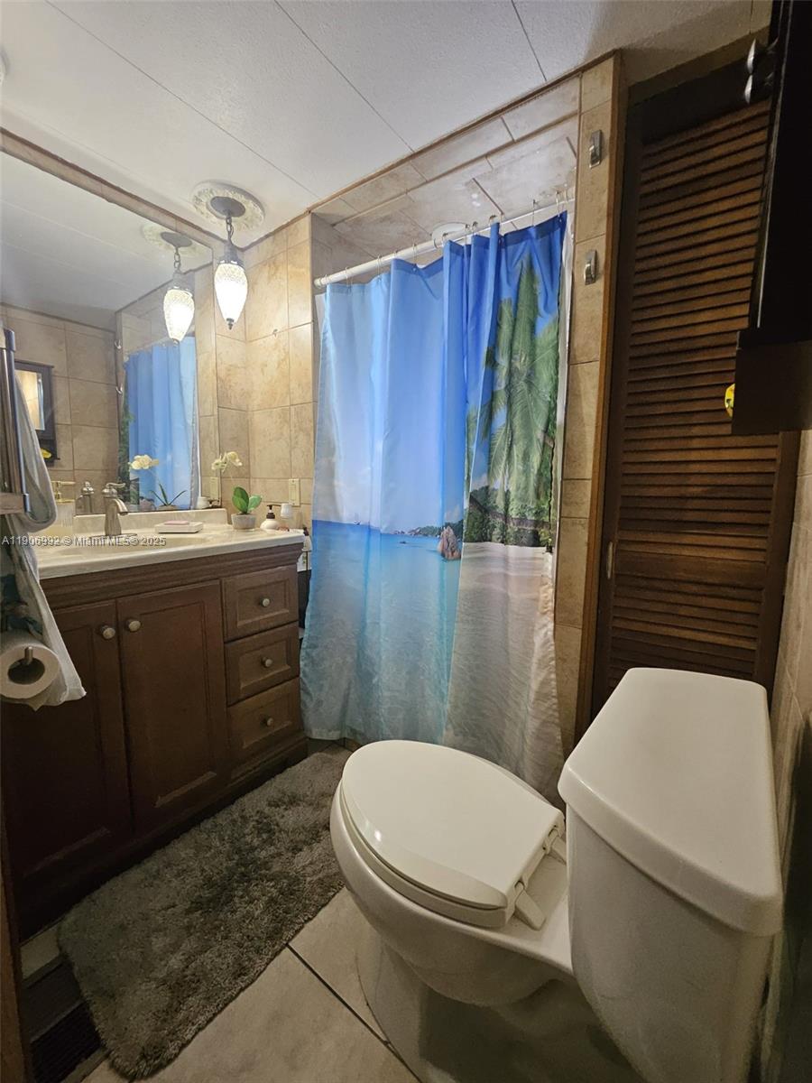 ESTATES OF FORT LAUDERDALE - Residential