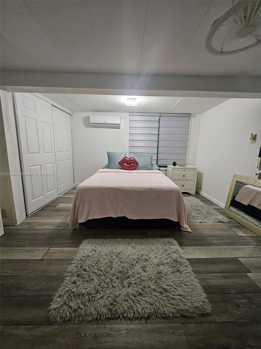 ESTATES OF FORT LAUDERDALE - Residential