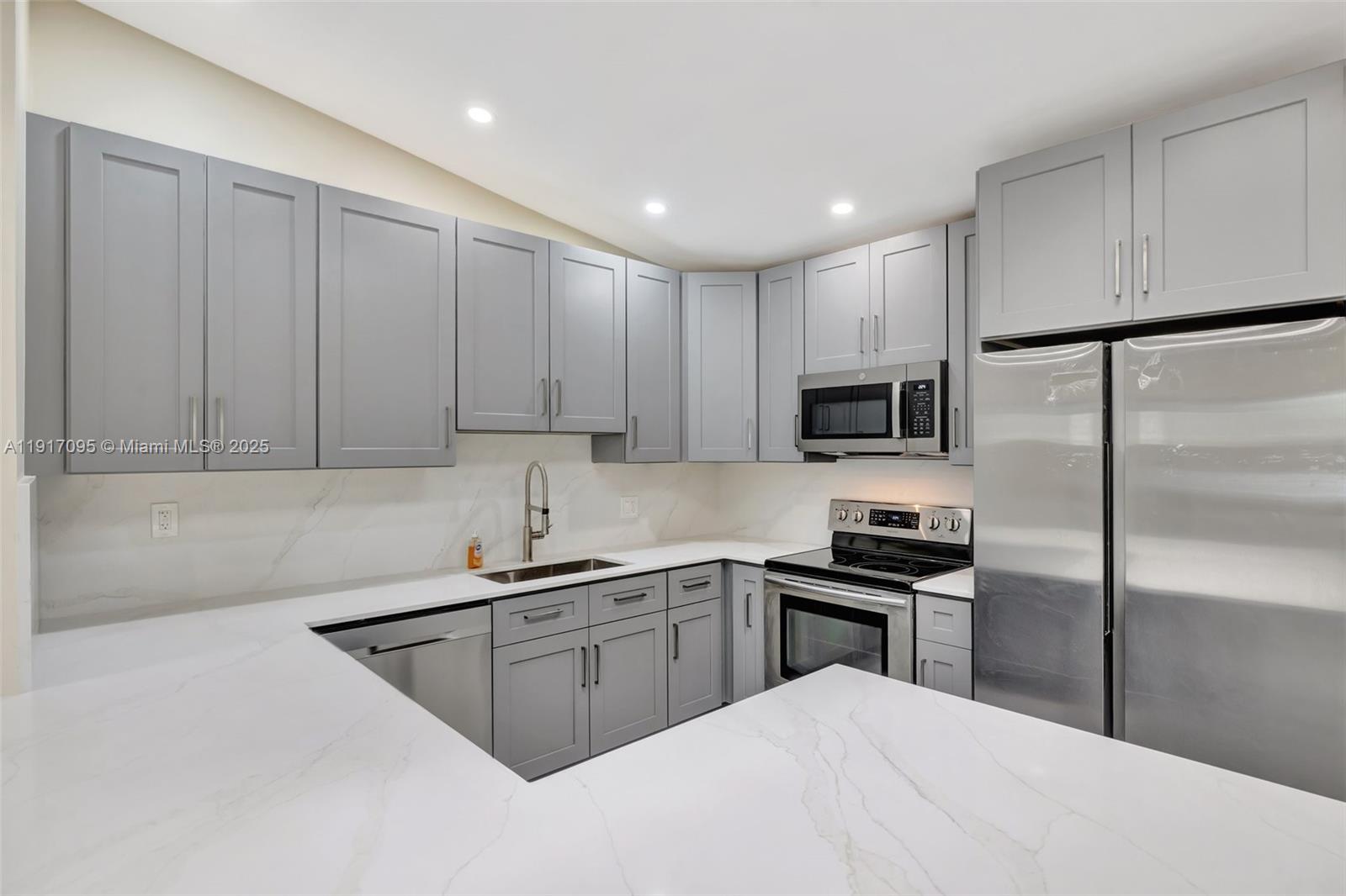 RIVERLAND VILLAGE SEC 1 R - Residential