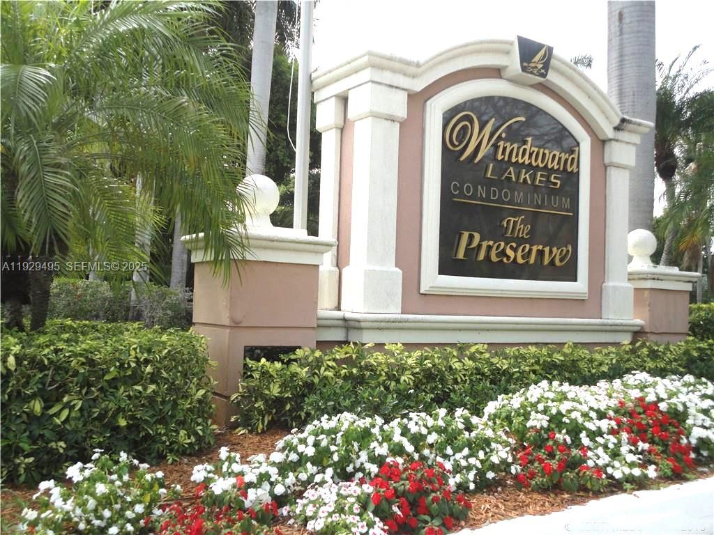 WINDWARD LAKES CONDO - Residential