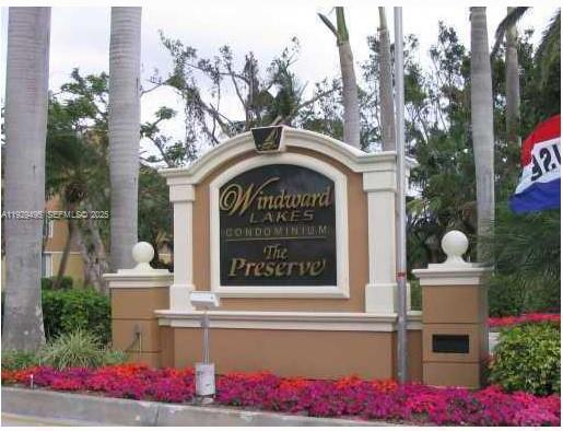 WINDWARD LAKES CONDO - Residential