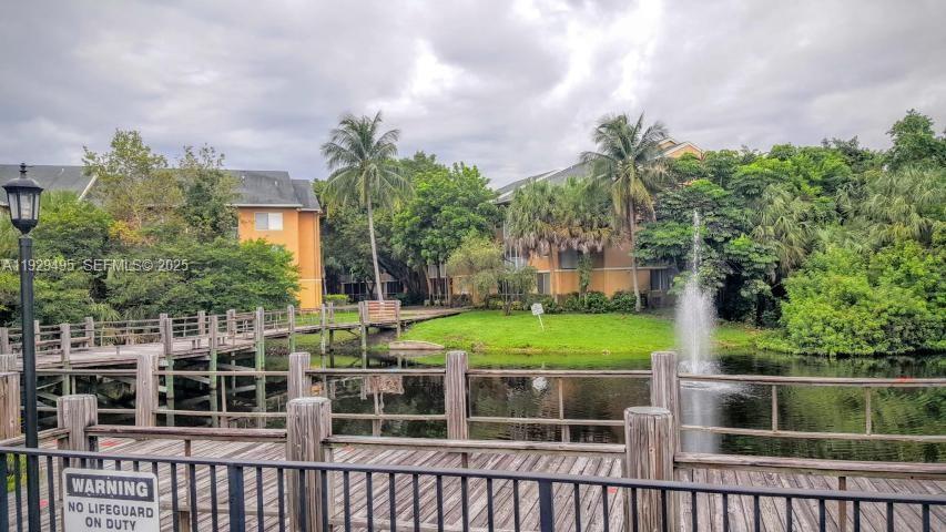 WINDWARD LAKES CONDO - Residential