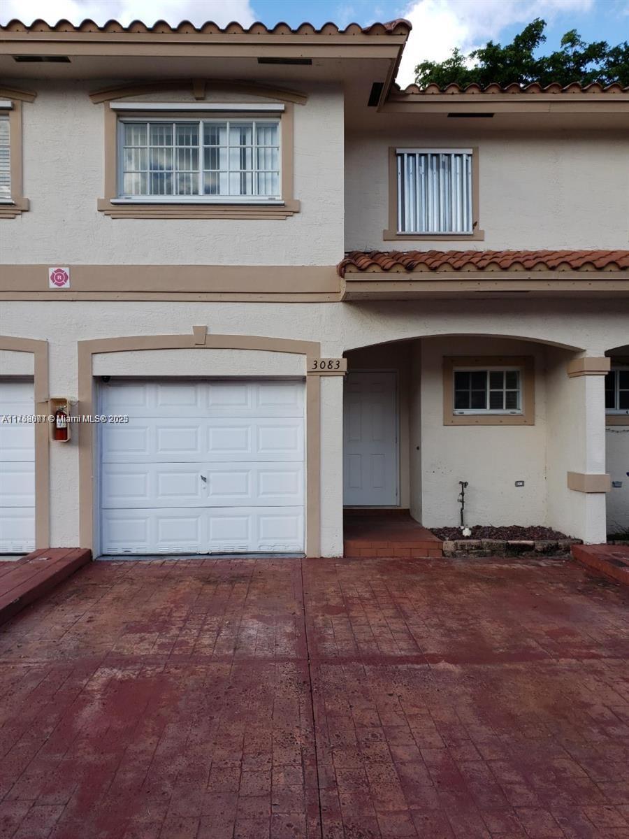 Rental Property at 3083 Riverside Dr 17, Coral Springs, Broward County, Florida - Bedrooms: 3 
Bathrooms: 3  - $2,600 MO.