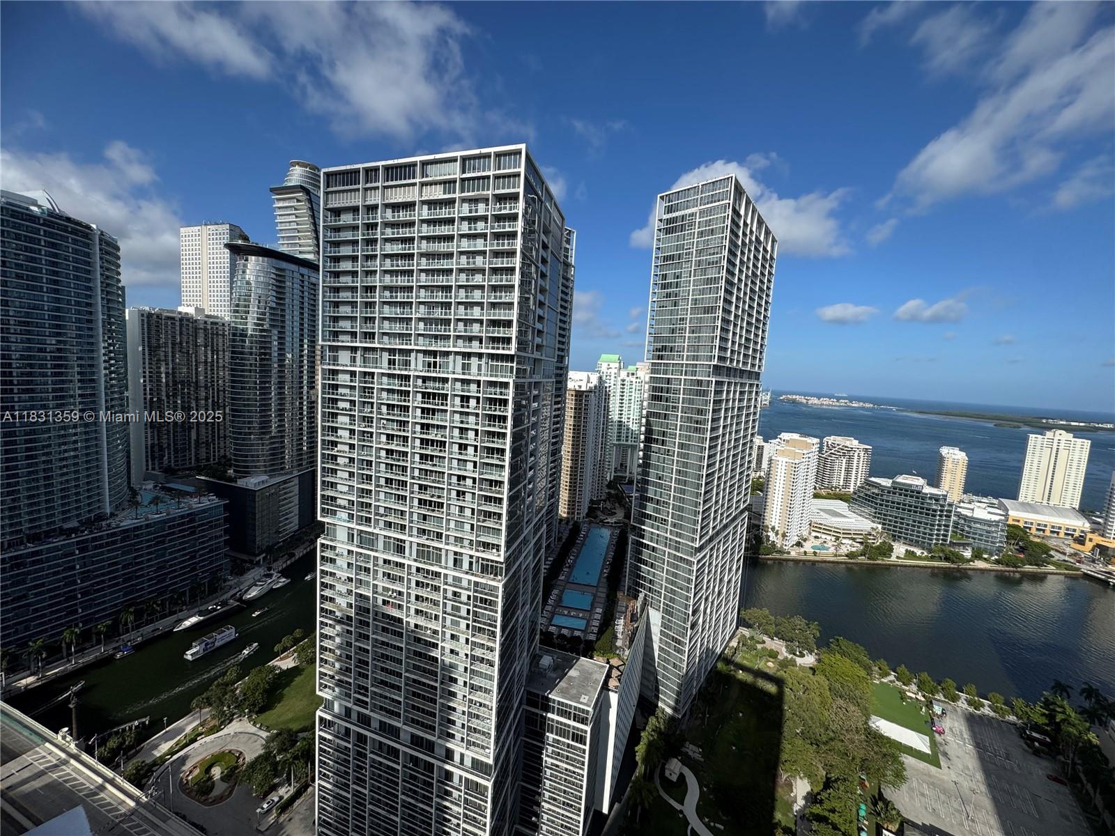 500 BRICKELL WEST CONDO - Residential