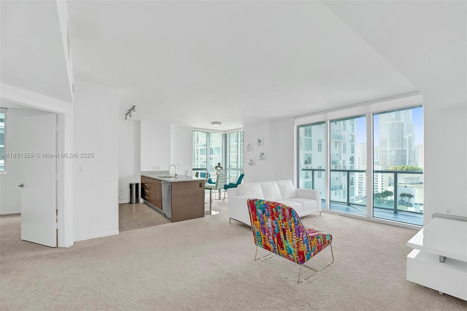 55 SE 6th St 1801