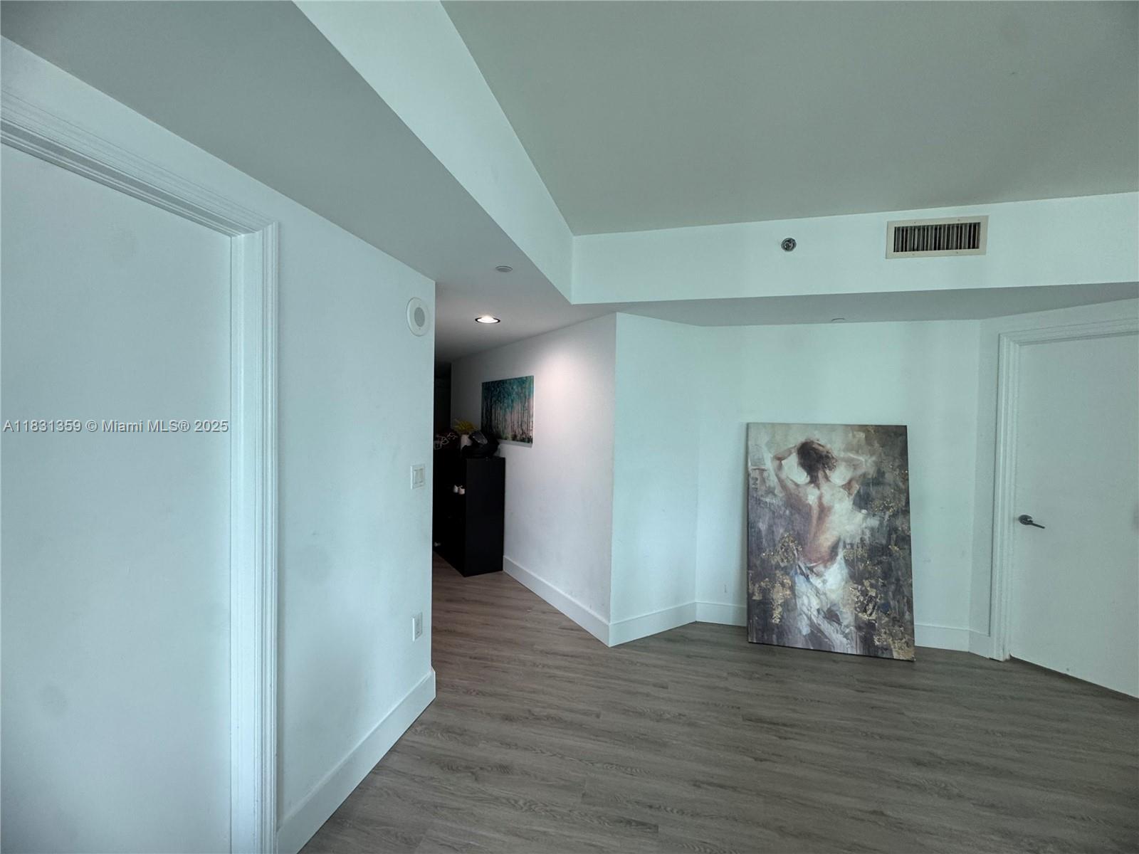 500 BRICKELL WEST CONDO - Residential