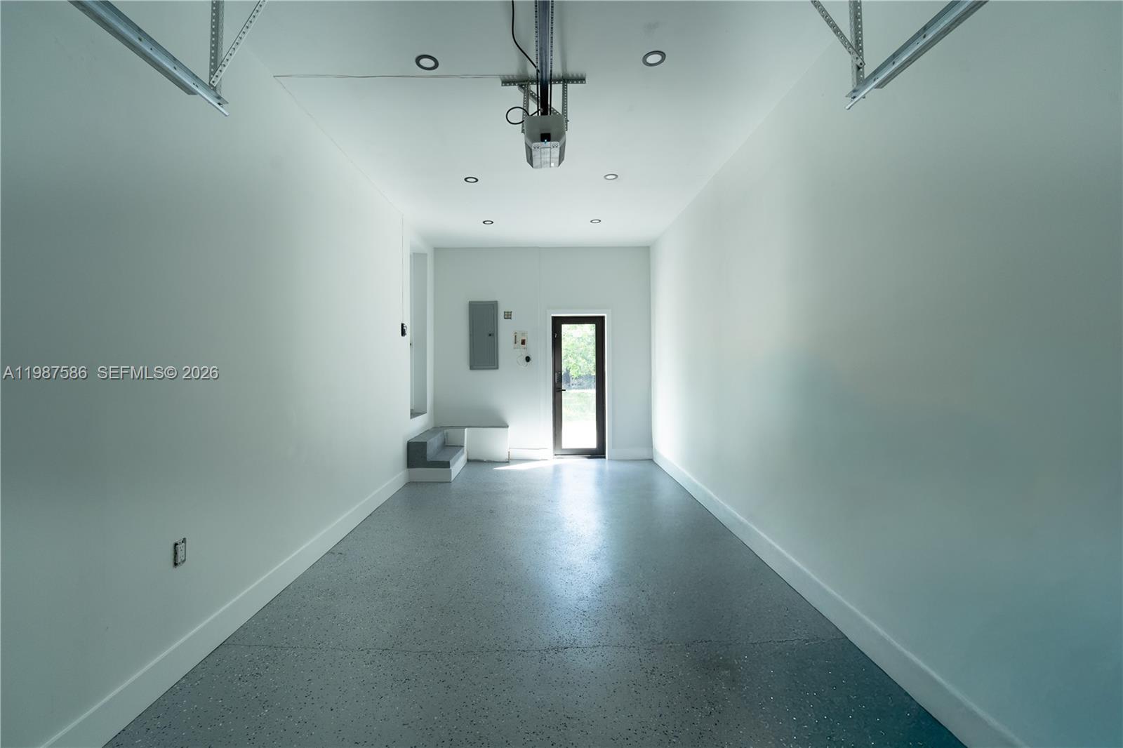 BISCAYNE GARDENS SEC E PT - Residential