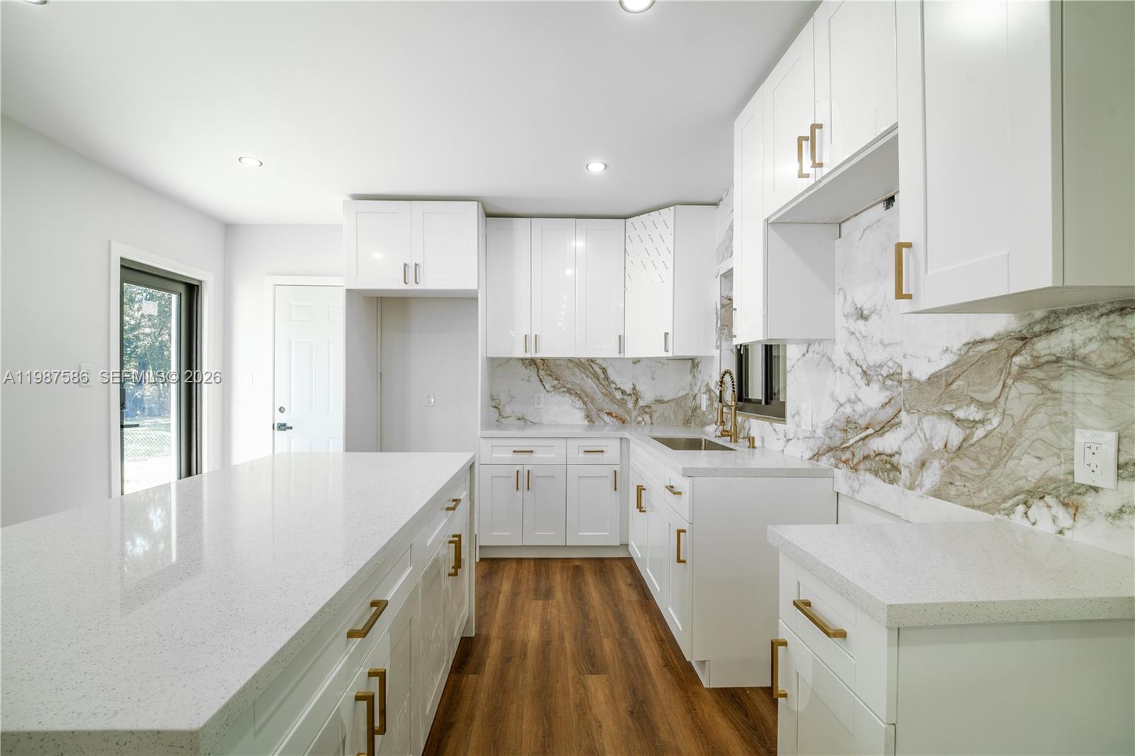 BISCAYNE GARDENS SEC E PT - Residential