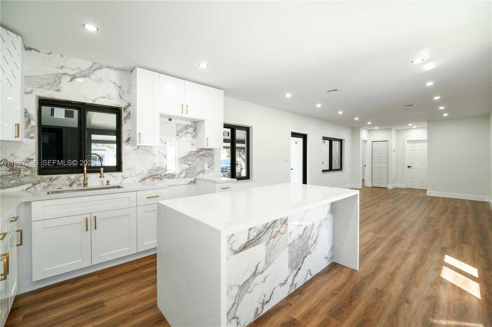 BISCAYNE GARDENS SEC E PT - Residential