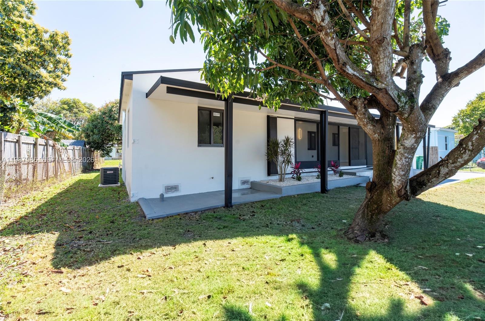 BISCAYNE GARDENS SEC E PT - Residential