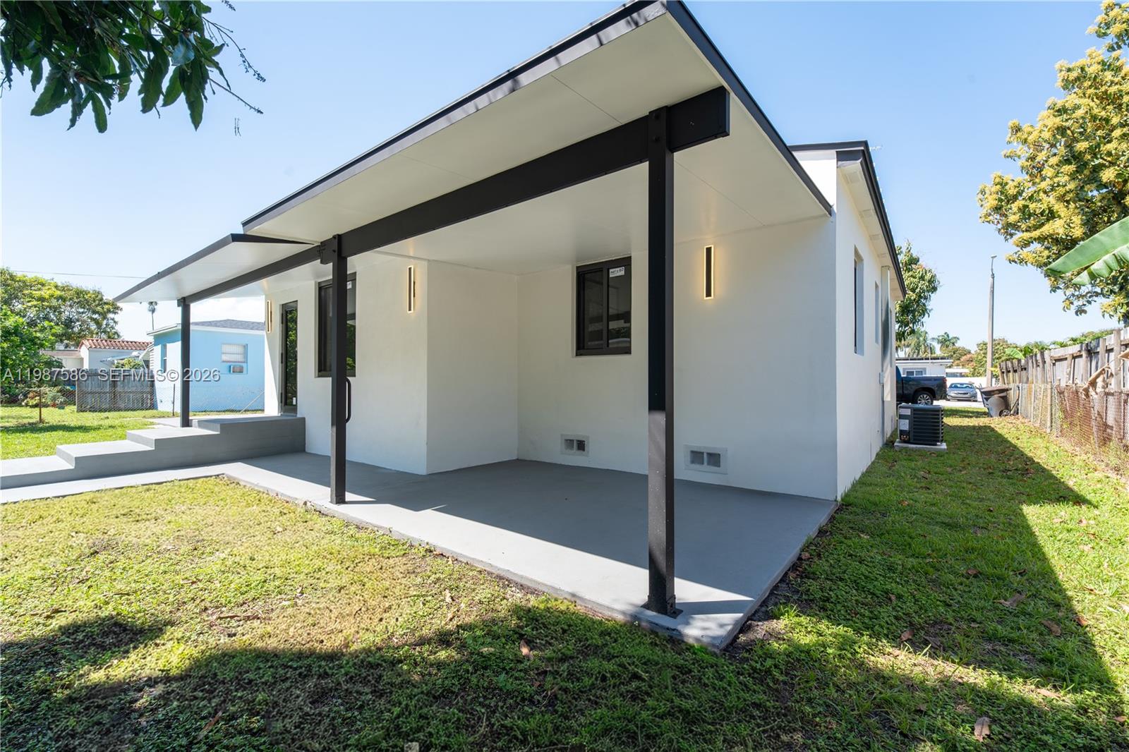 BISCAYNE GARDENS SEC E PT - Residential