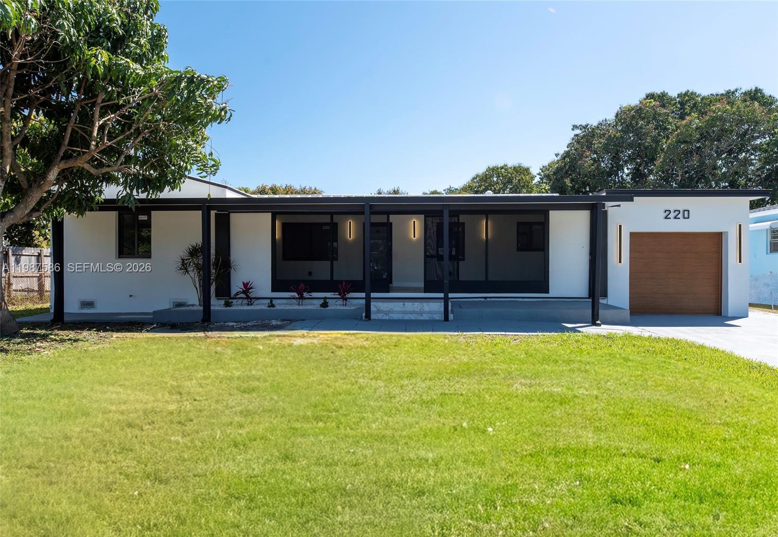 BISCAYNE GARDENS SEC E PT - Residential