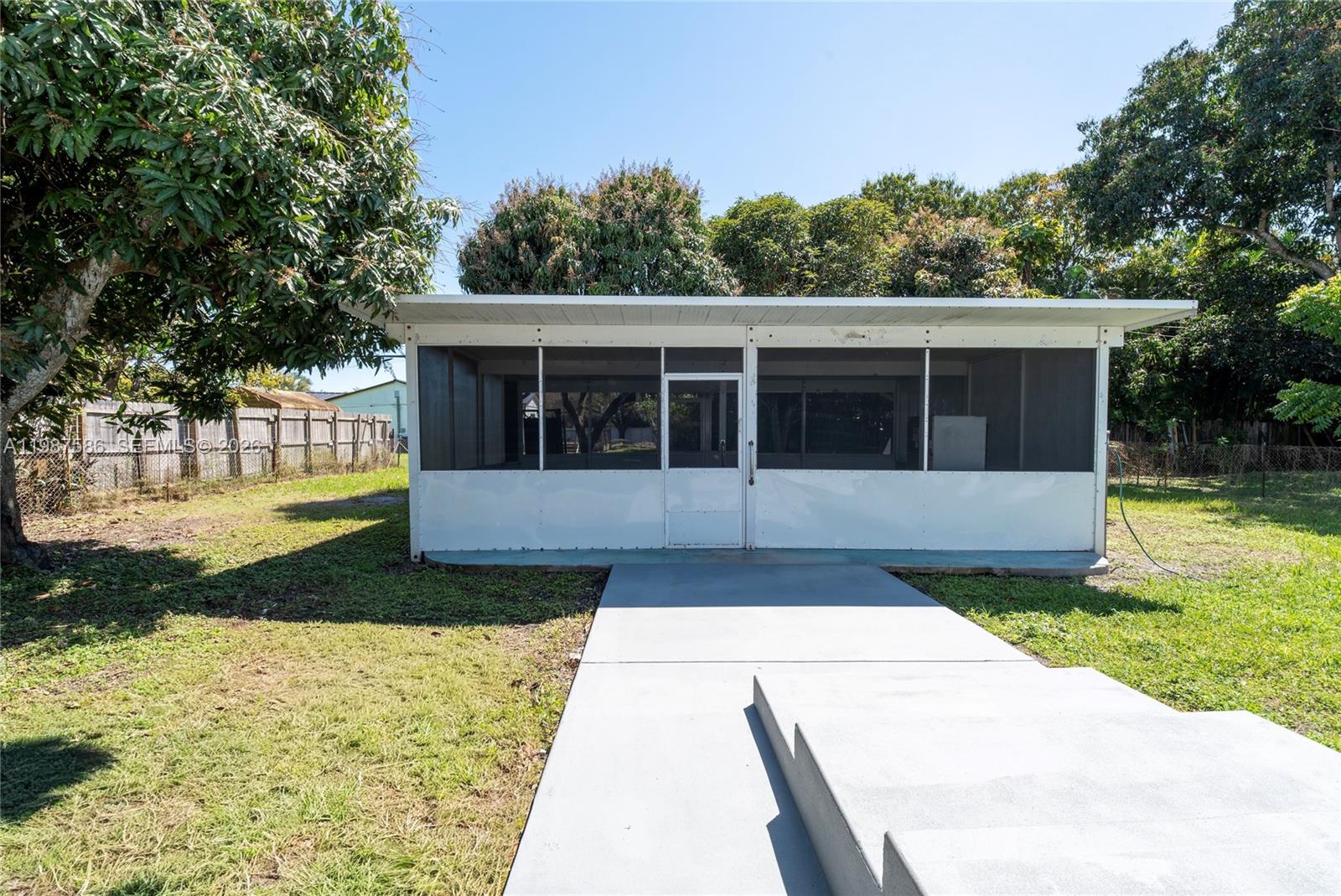 BISCAYNE GARDENS SEC E PT - Residential