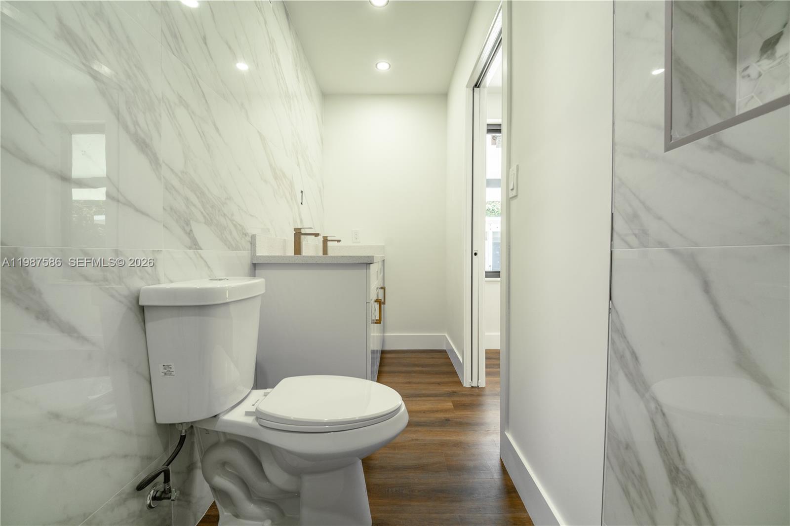 BISCAYNE GARDENS SEC E PT - Residential