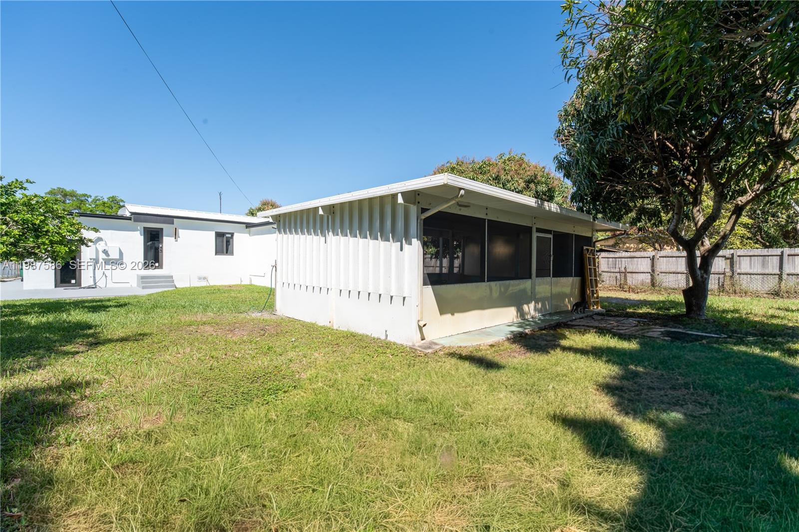 BISCAYNE GARDENS SEC E PT - Residential