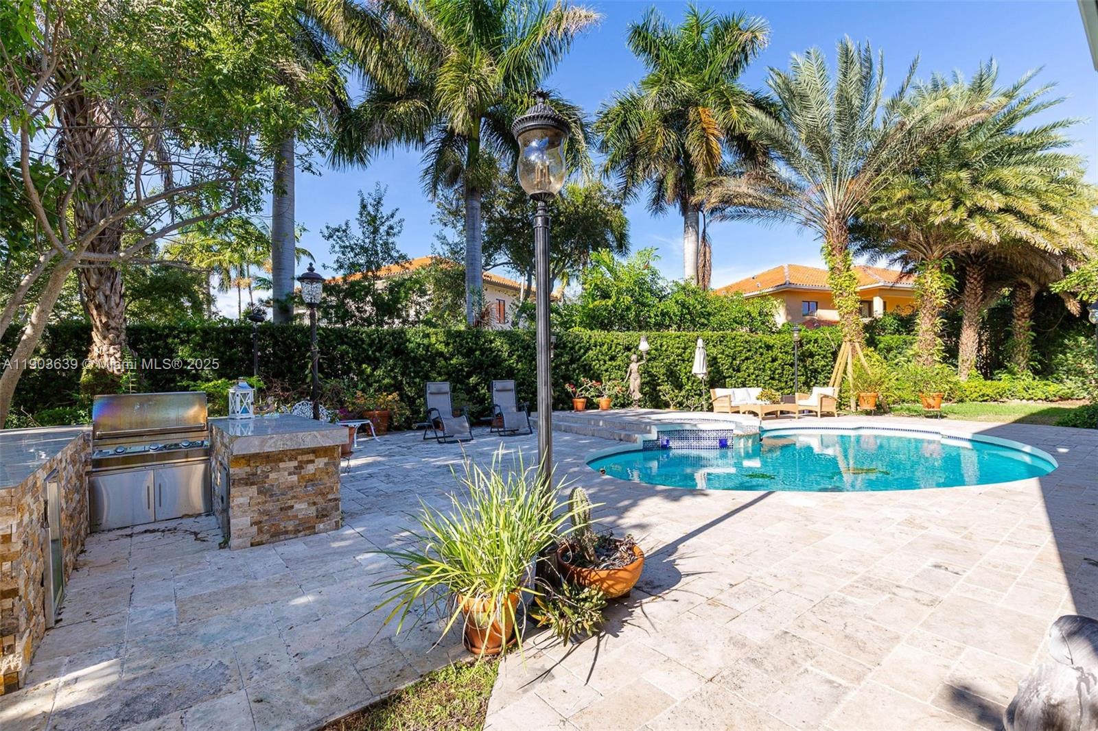 CUTLER CAY - Residential