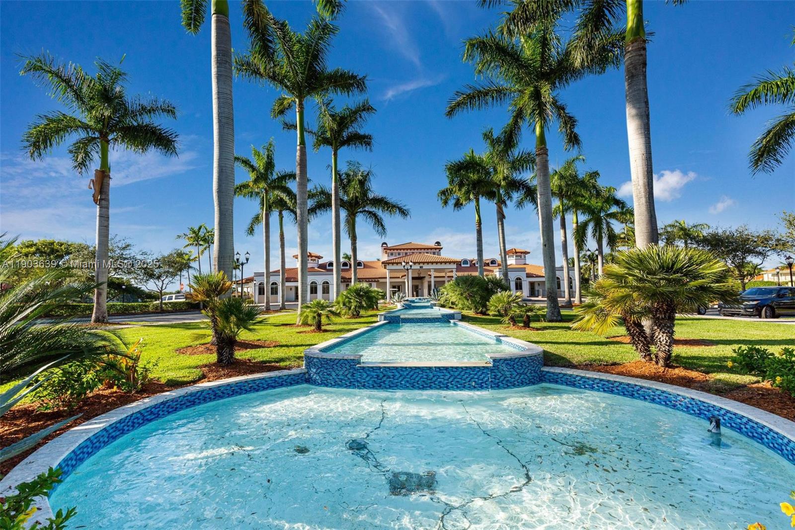 CUTLER CAY - Residential