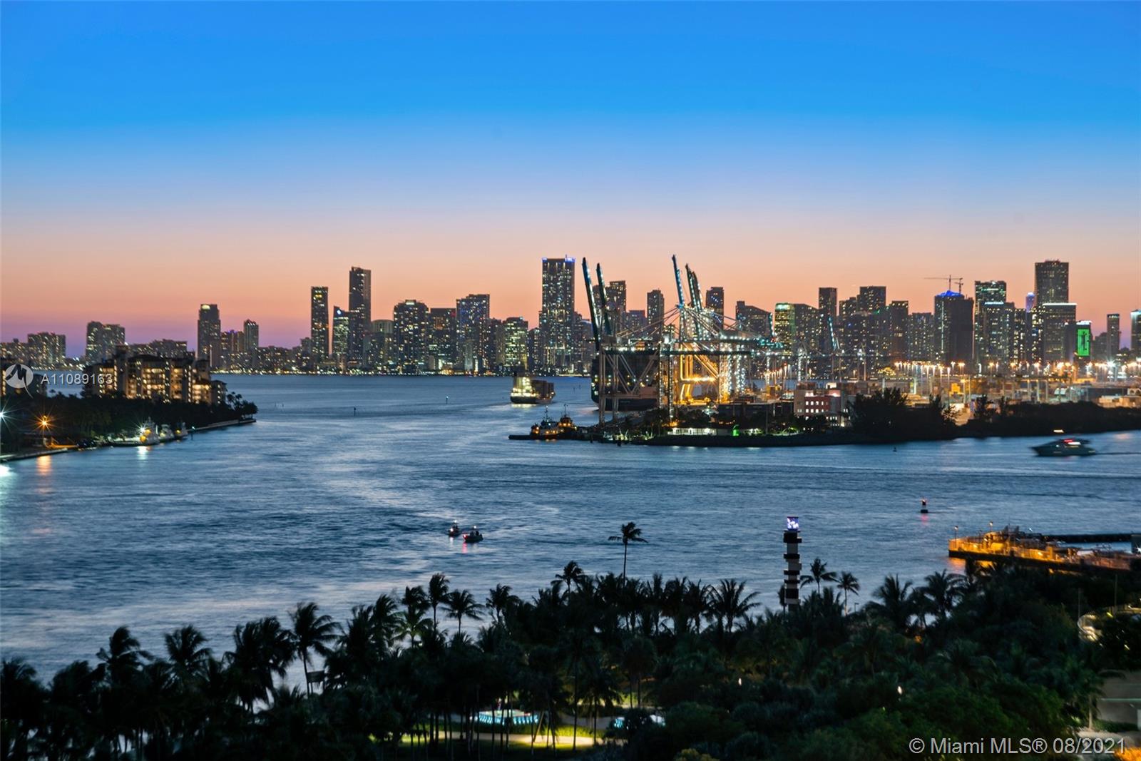 CONTINUUM ON SOUTH BEACH - Residential