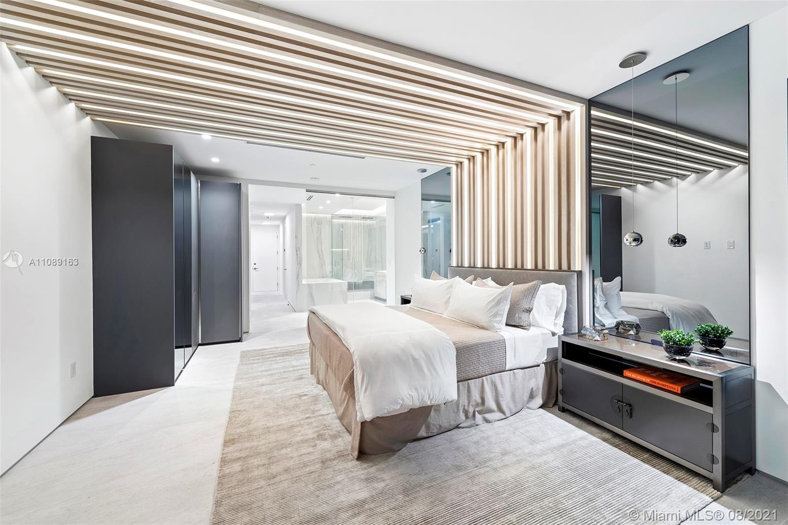 CONTINUUM ON SOUTH BEACH - Residential