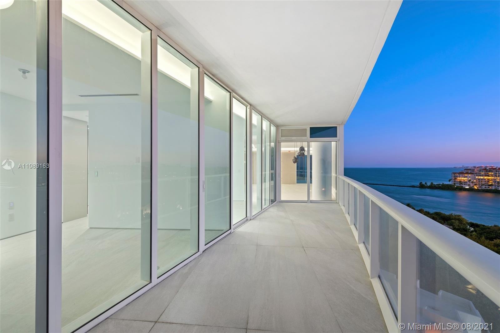 CONTINUUM ON SOUTH BEACH - Residential