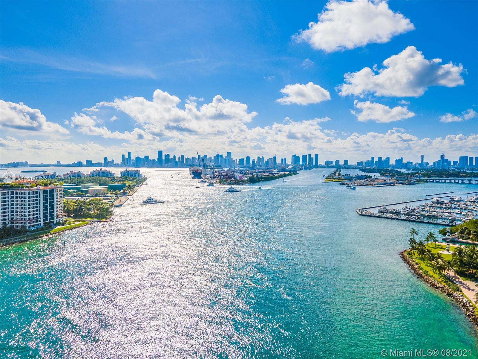 CONTINUUM ON SOUTH BEACH - Residential