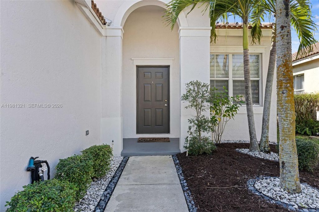 Photo of 625 Bald Cypress Rd #625, Weston, FL 33327 (MLS # A11981321)