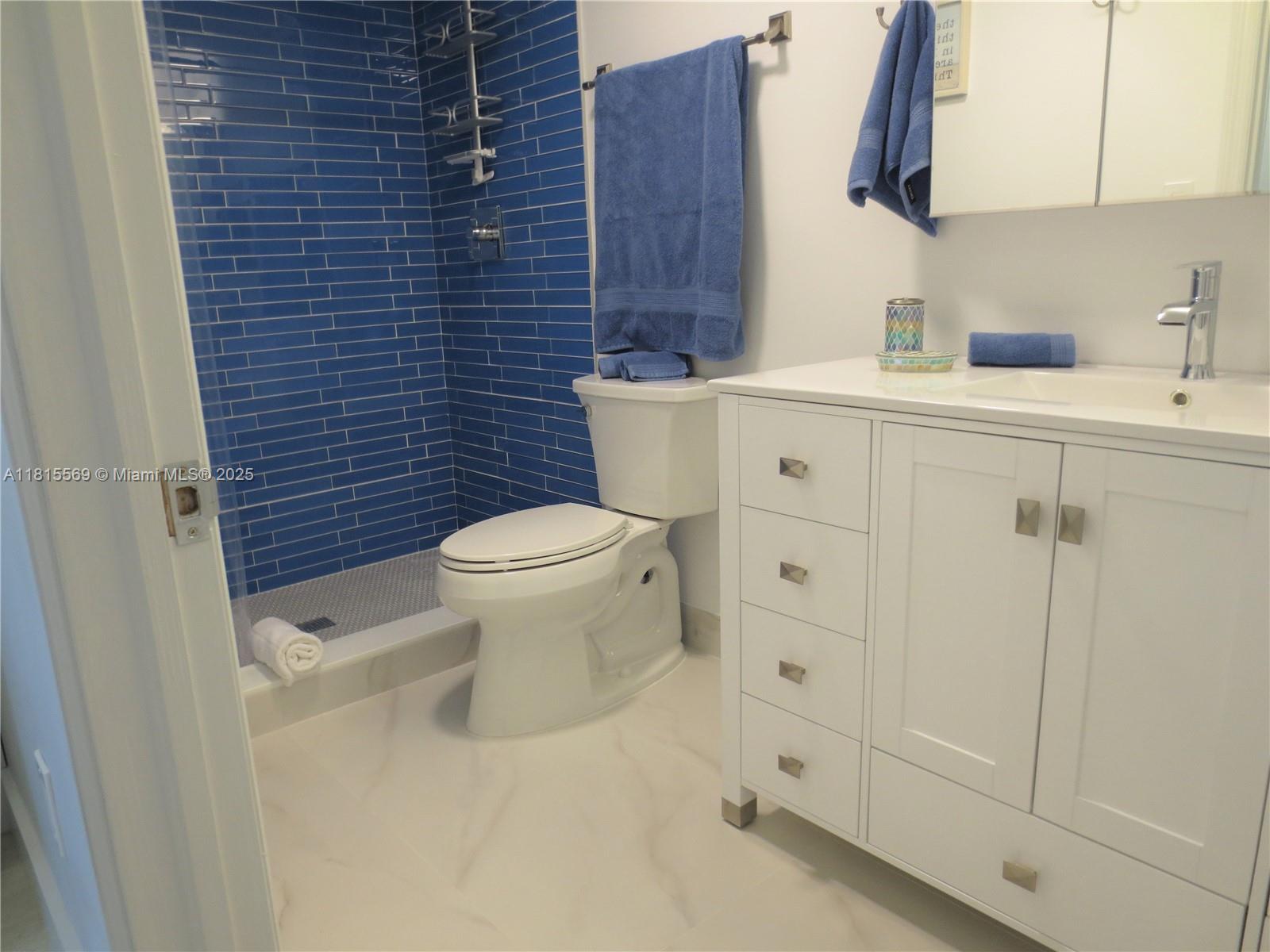 THE MUTINY CONDO - Residential Lease