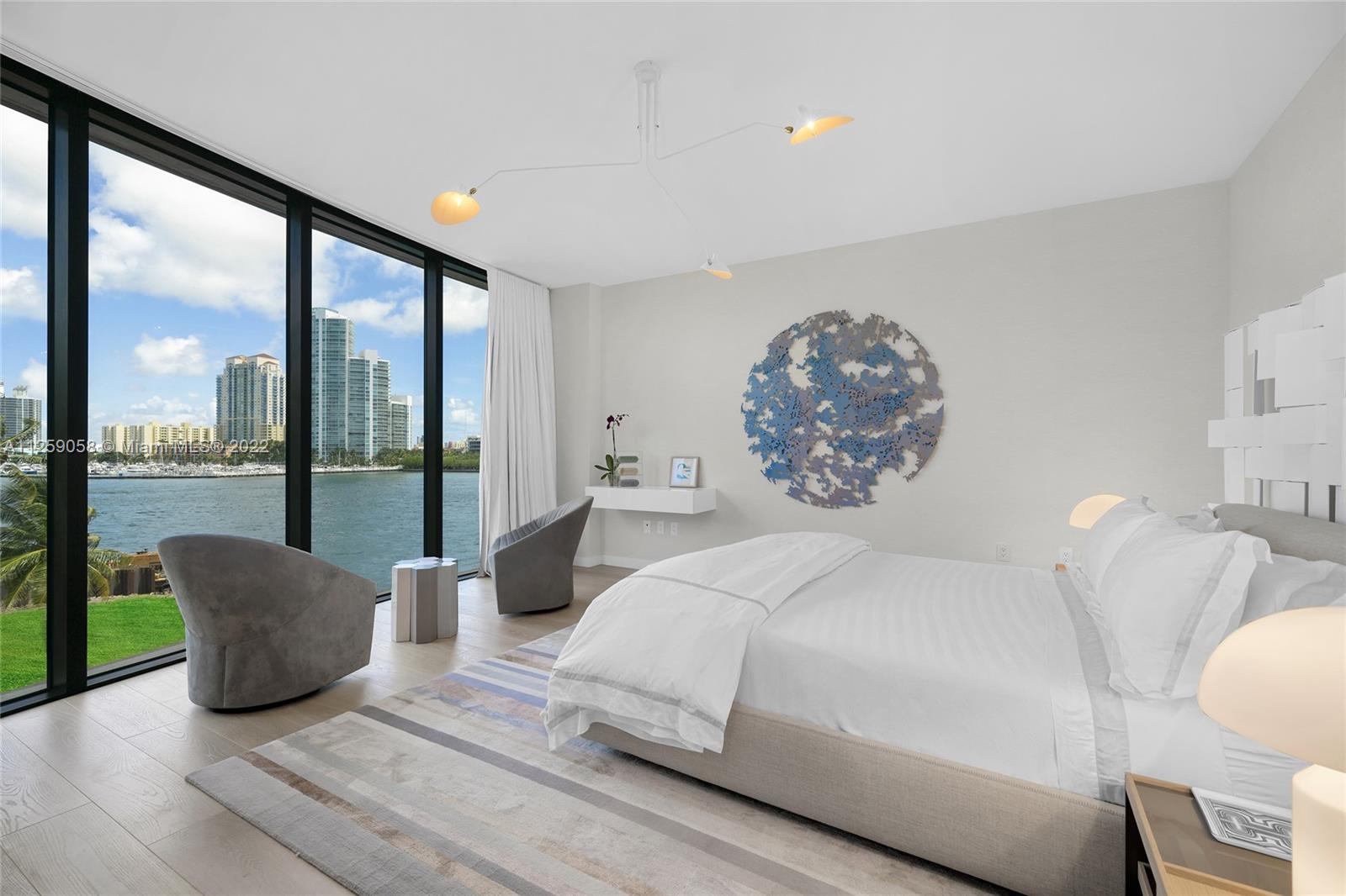 FISHER ISLAND - Residential