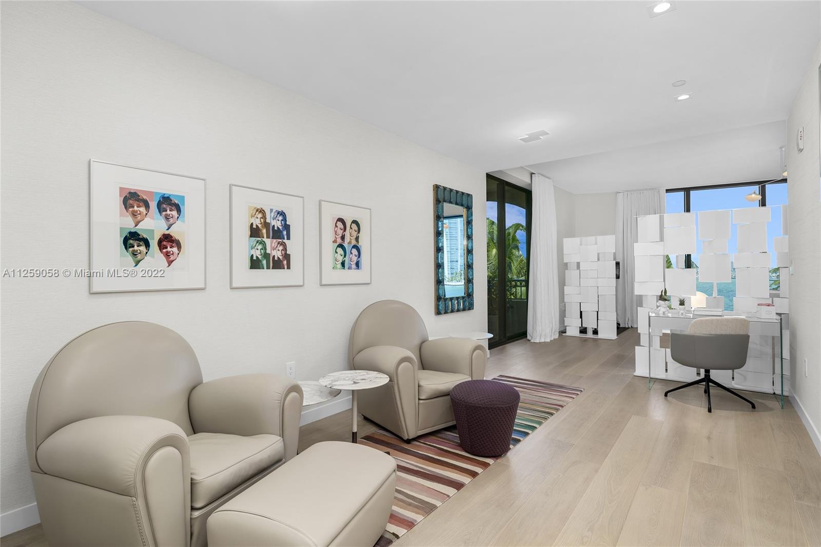 FISHER ISLAND - Residential