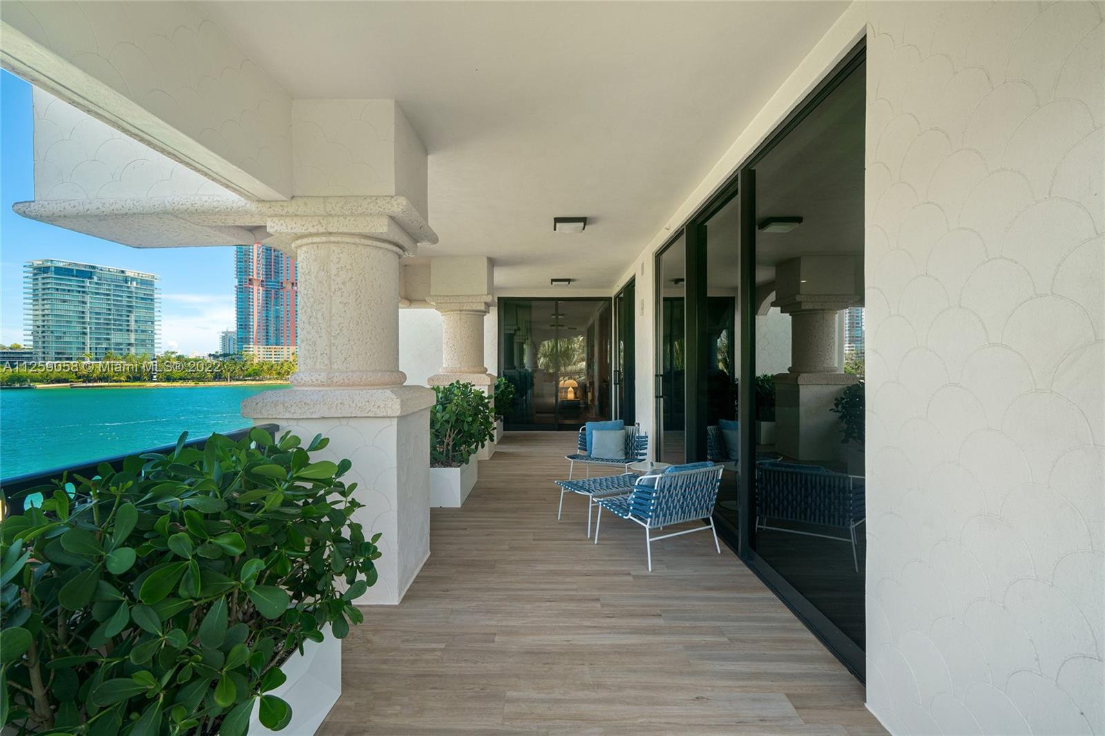 FISHER ISLAND - Residential