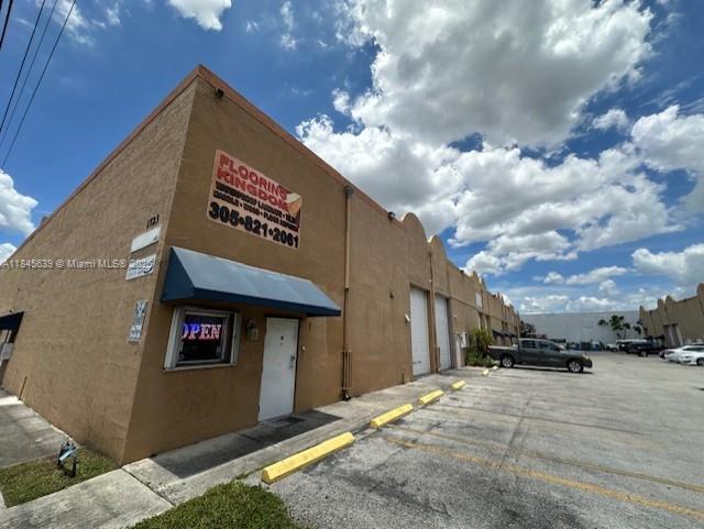 1,160 SF warehouse condo in great Hialeah location. Rented for $1,873 month until 12/31/2026. HOA payment of $412 includes water, roof, trash and insurance. Easy access to Palmetto Expressway.
