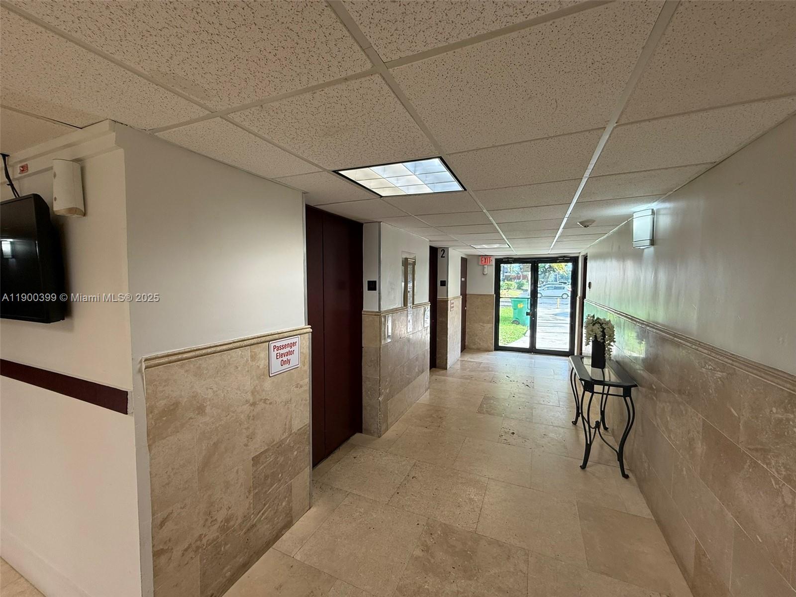 MANORS OF INVERRARY XI - Residential Lease