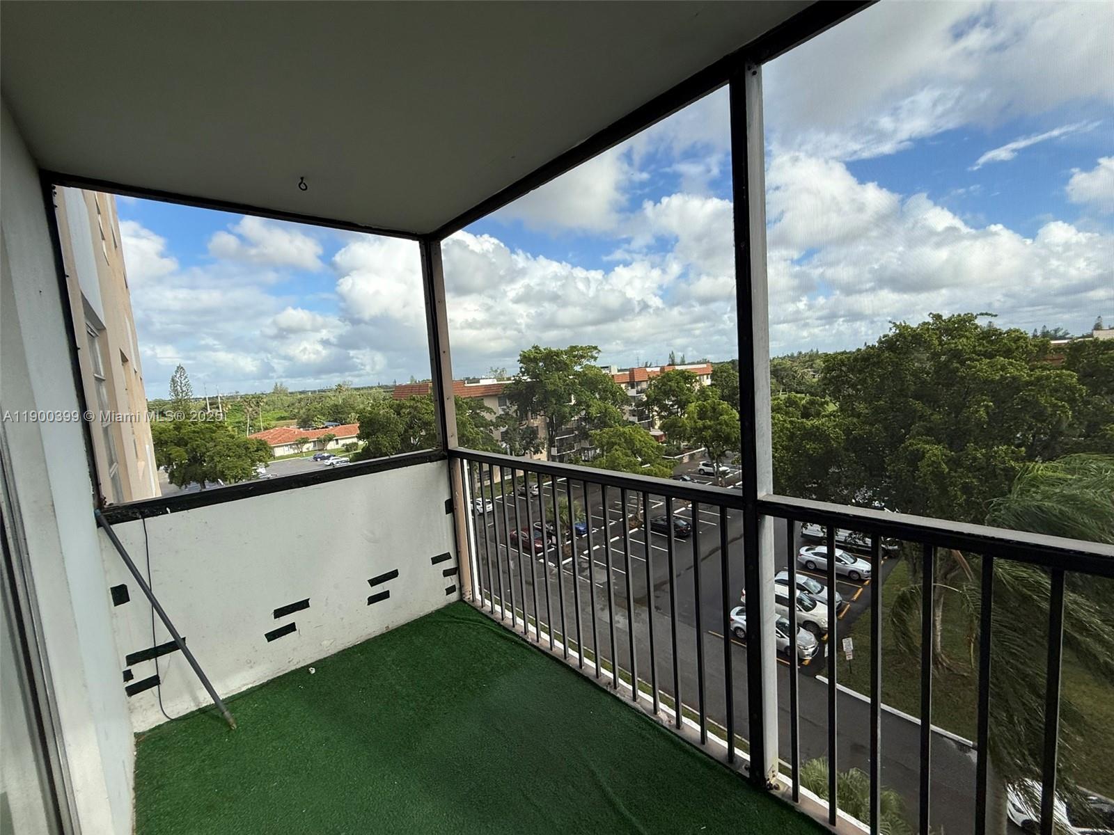 MANORS OF INVERRARY XI - Residential Lease