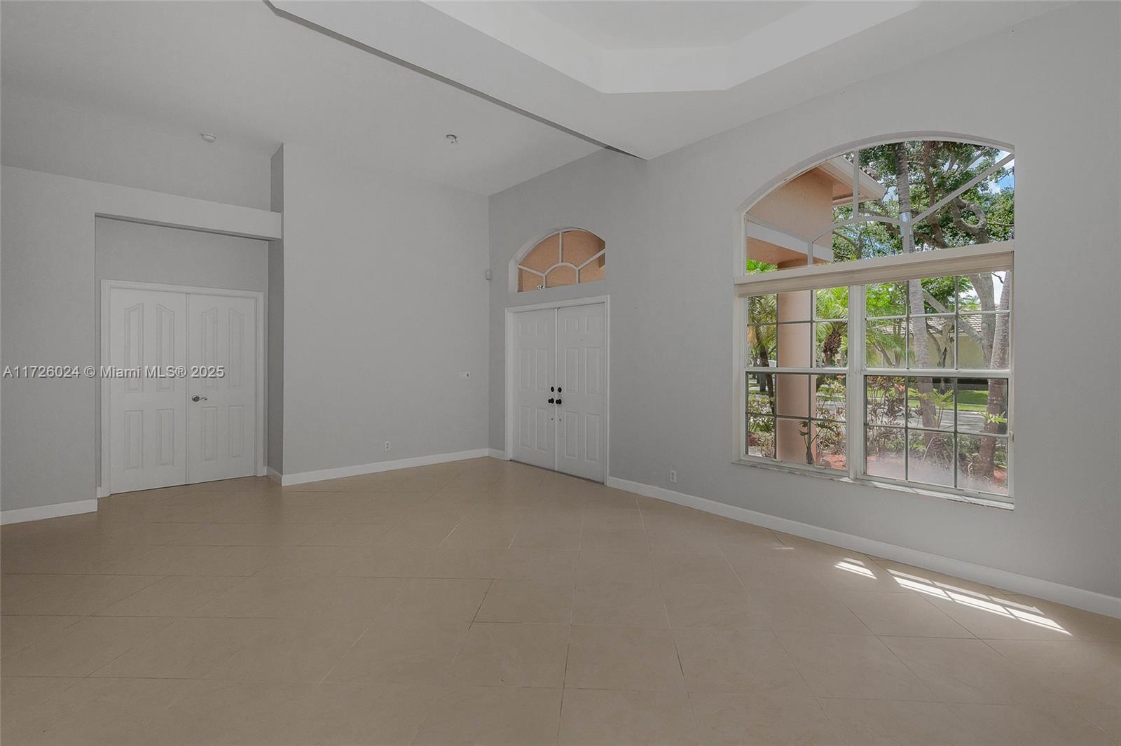 3843 Oak Ridge Cir