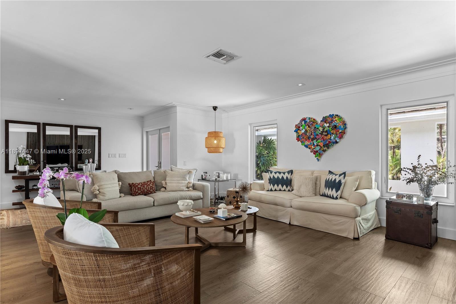 WARWICK MANOR - Residential