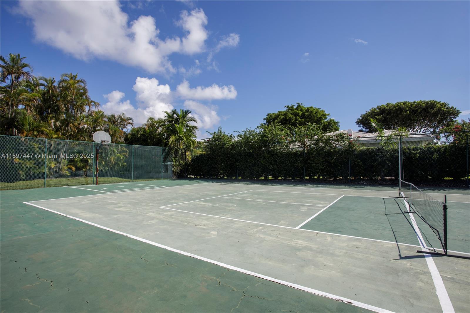 WARWICK MANOR - Residential