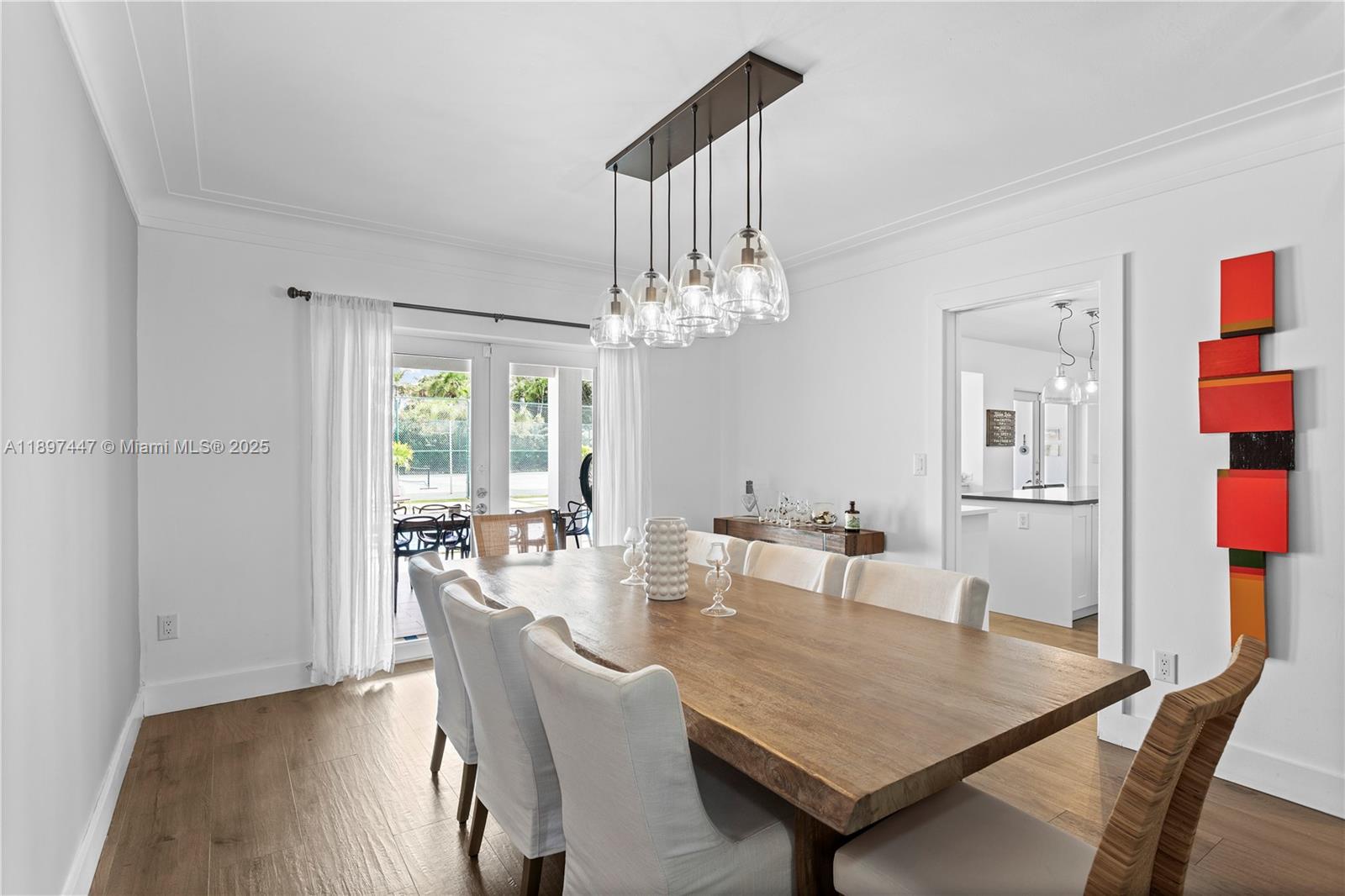 WARWICK MANOR - Residential