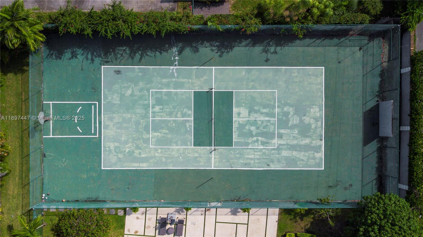 WARWICK MANOR - Residential