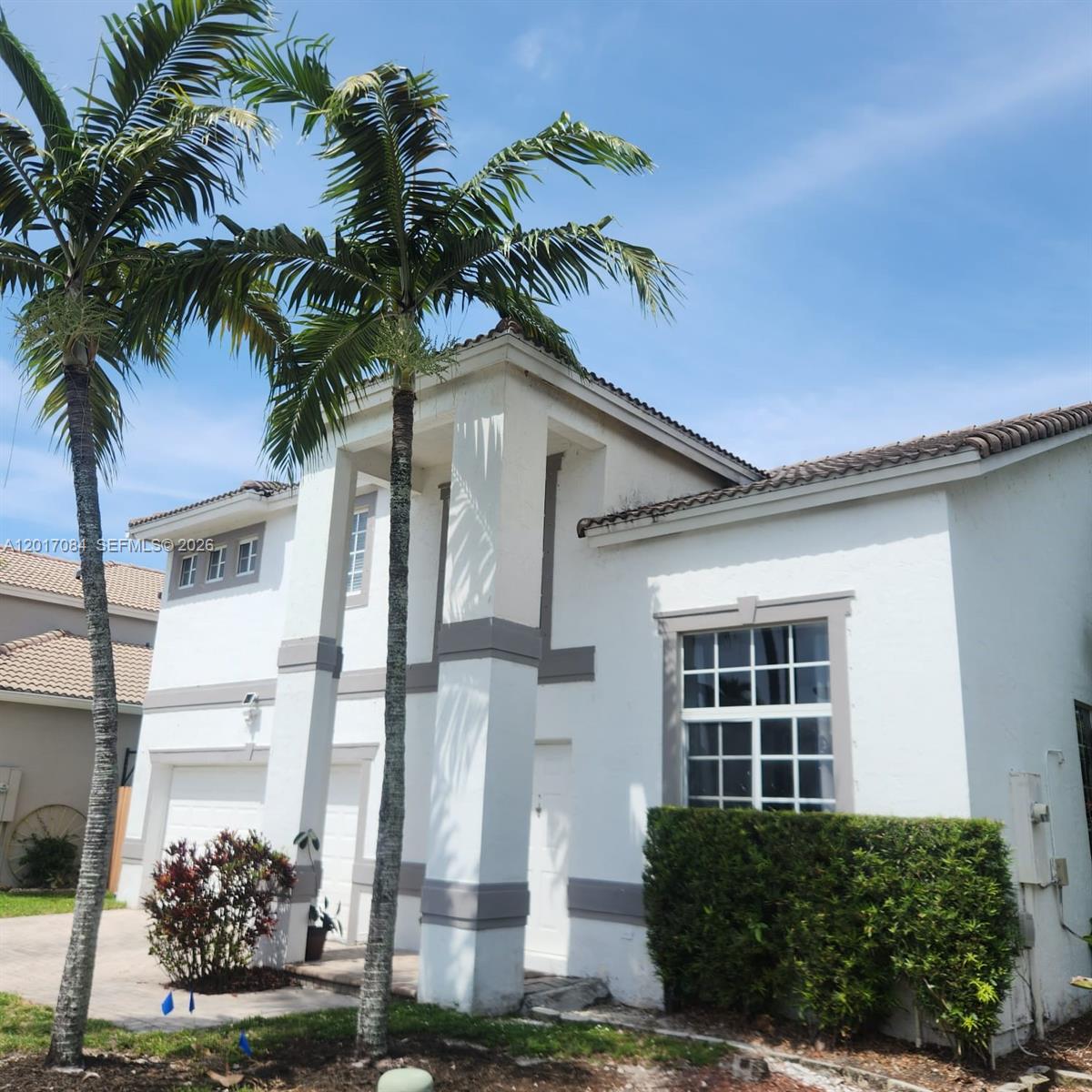 THE RESERVE AT DORAL - Residential Lease