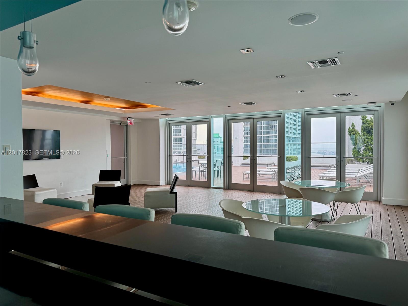 500 BRICKELL EAST CONDO - Residential