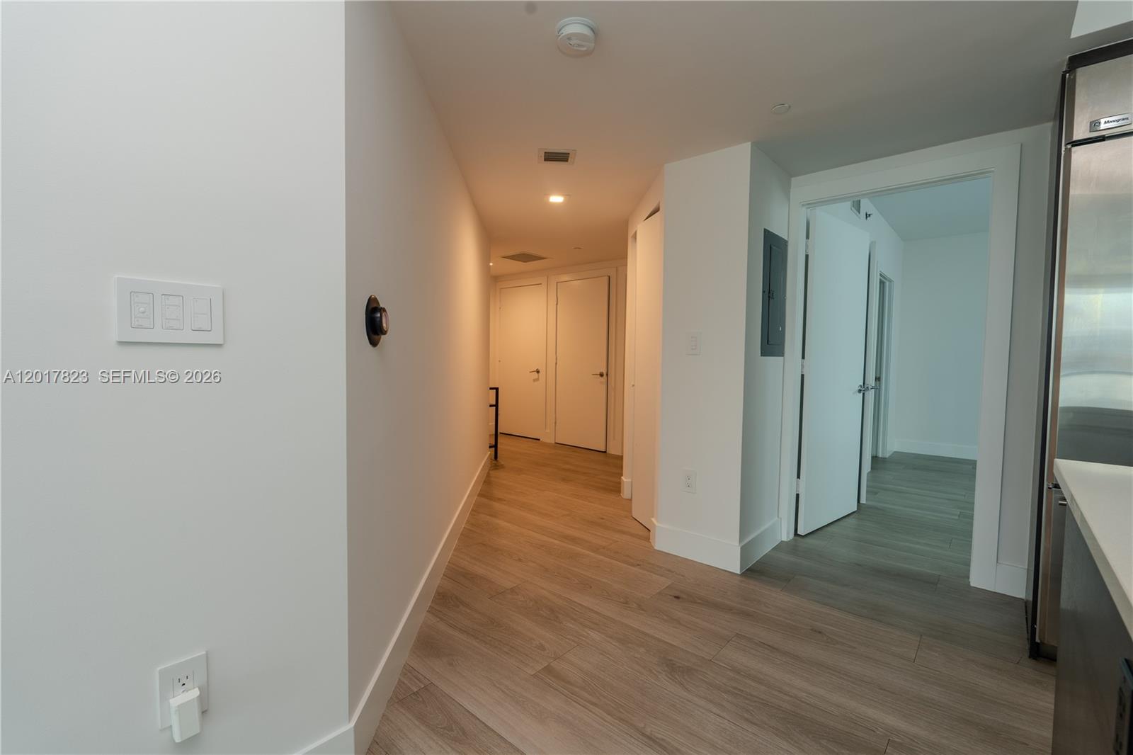 500 Brickell Ave 1407