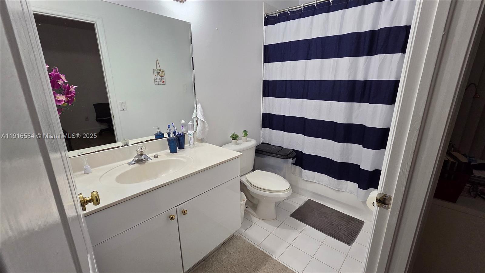 LAS BRISAS AT DORAL CONDO - Residential